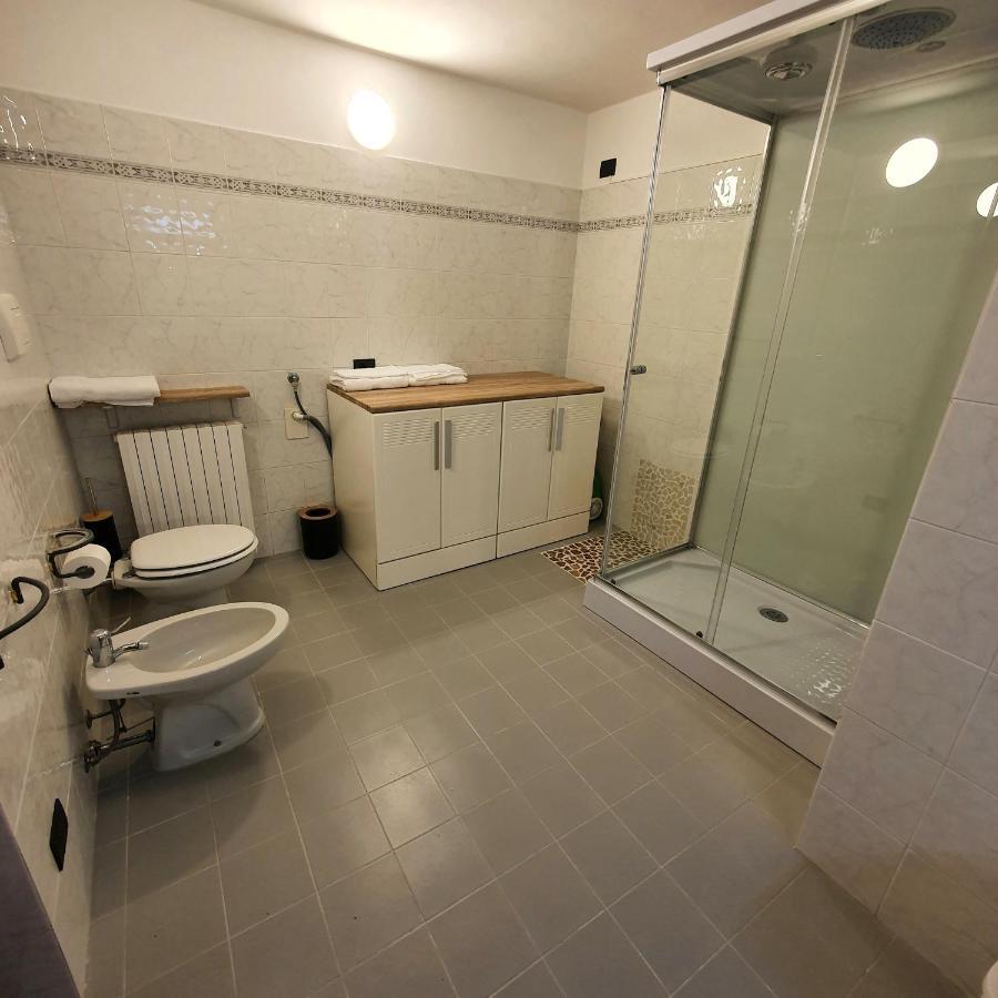 Appartamento Stropea Con Giardino Privato E Piscina โซยาโน เดล ลาโก ภายนอก รูปภาพ