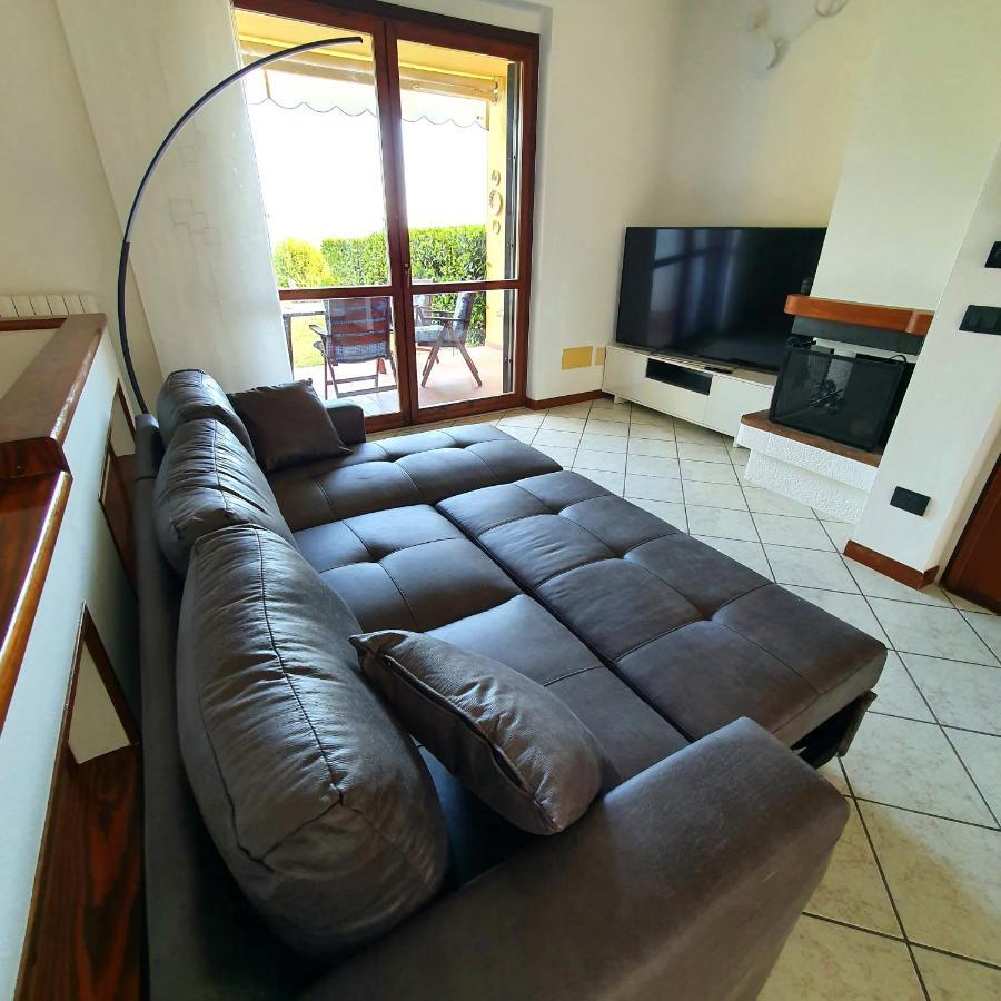 Appartamento Stropea Con Giardino Privato E Piscina โซยาโน เดล ลาโก ภายนอก รูปภาพ