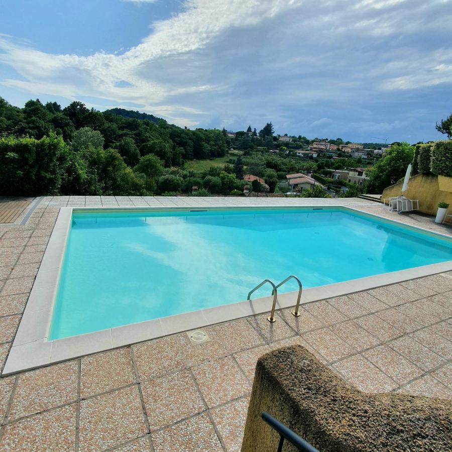 Appartamento Stropea Con Giardino Privato E Piscina โซยาโน เดล ลาโก ภายนอก รูปภาพ